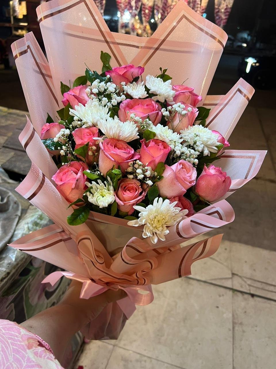 Same Day Flowers Delivery in Karachi for Birthdays, Anniversaries & Last-Minute Celebrations