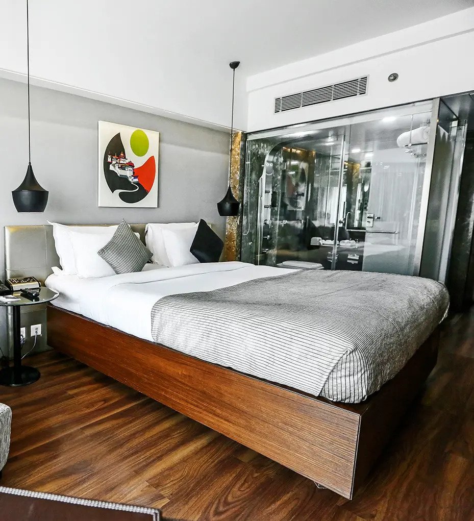 Hotels Near Juhu Beach